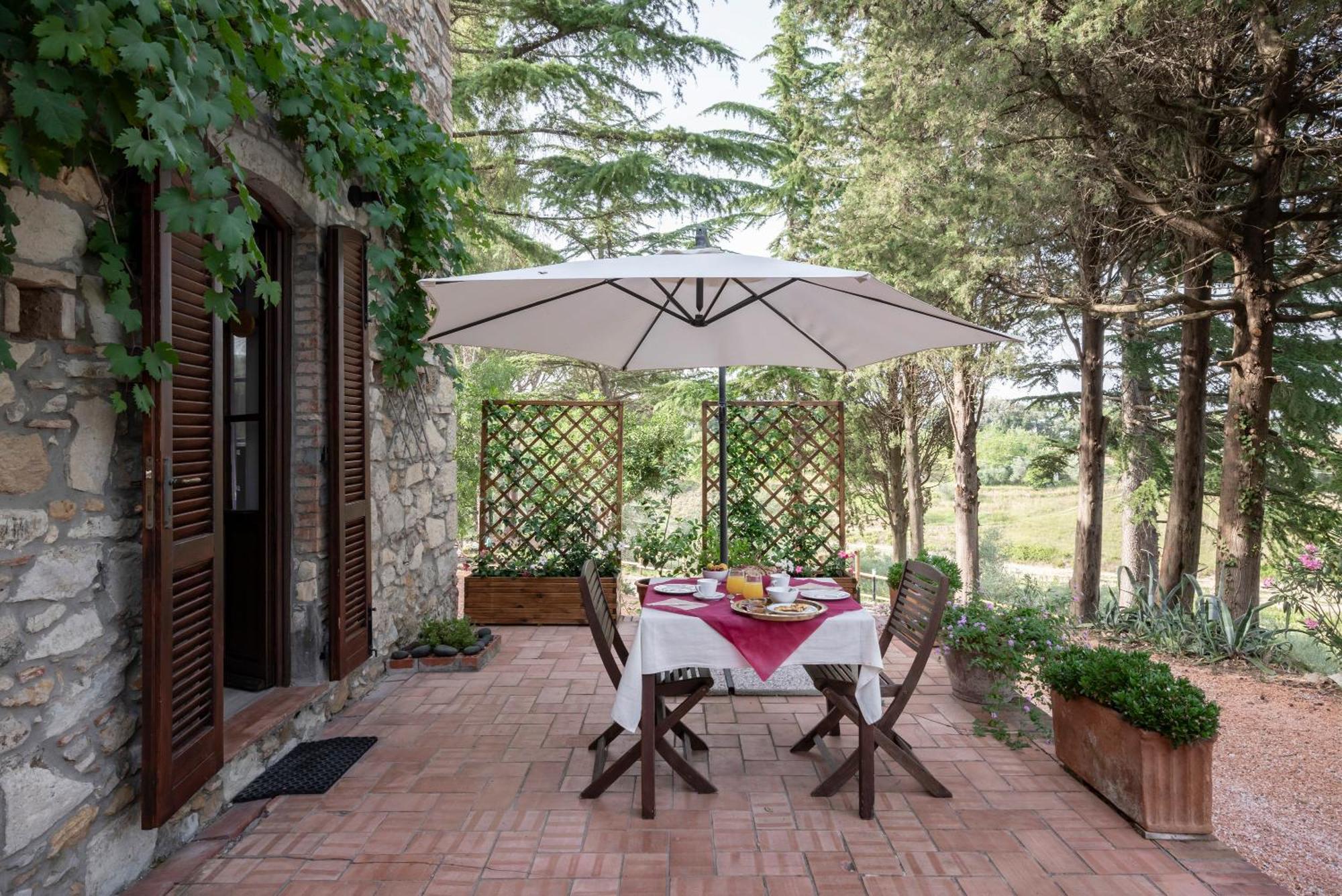 Castelnuovo della Misericordia Agriturismo Terre Della Rinascita מראה חיצוני תמונה